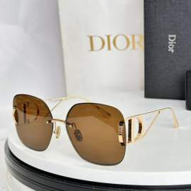 Picture of Dior Sunglasses _SKUfw77643912fw